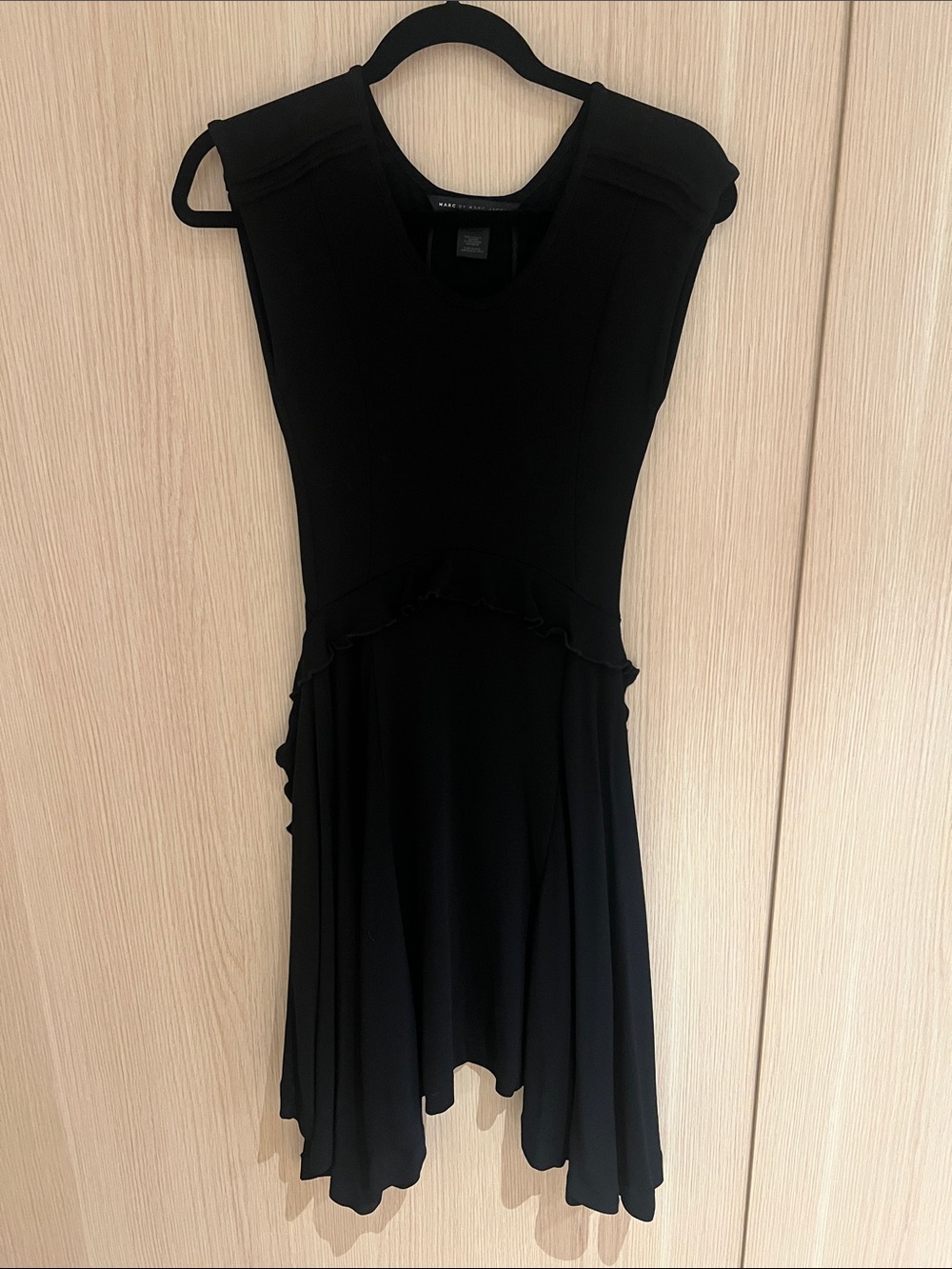 Marc by Marc Jacobs Black Cap-Sleeve Ruffle Hem Dress
